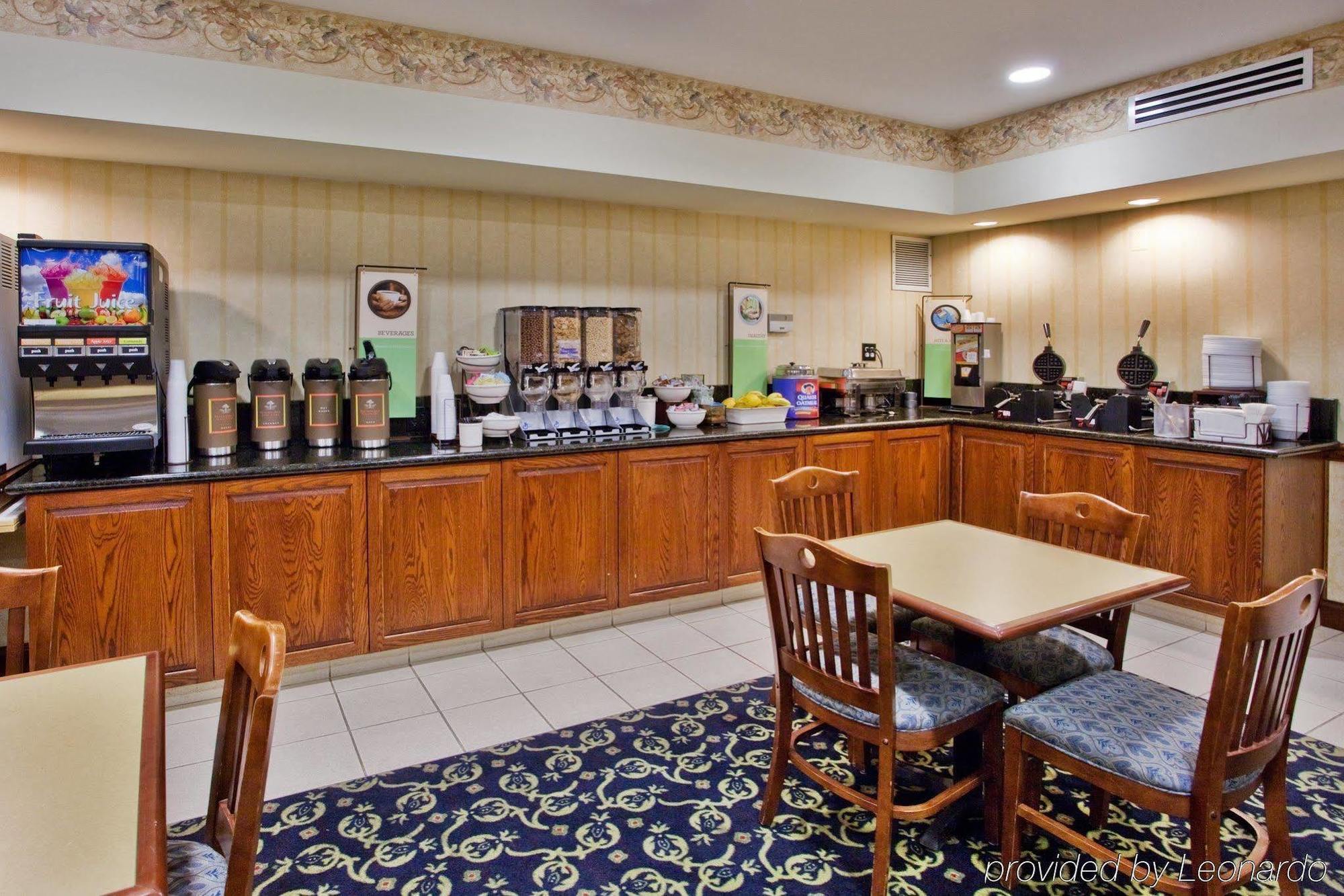 Country Inn & Suites By Radisson, Washington, Dc East - Capitol Heights, Md Экстерьер фото